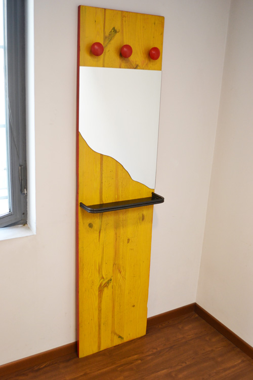 appendiabiti a muro con specchio stile "edile"
